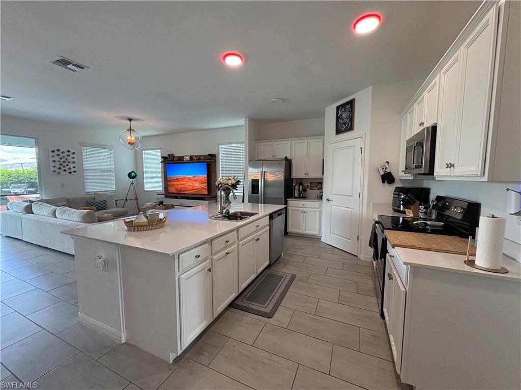 2458 Orchard St Property Photo 17