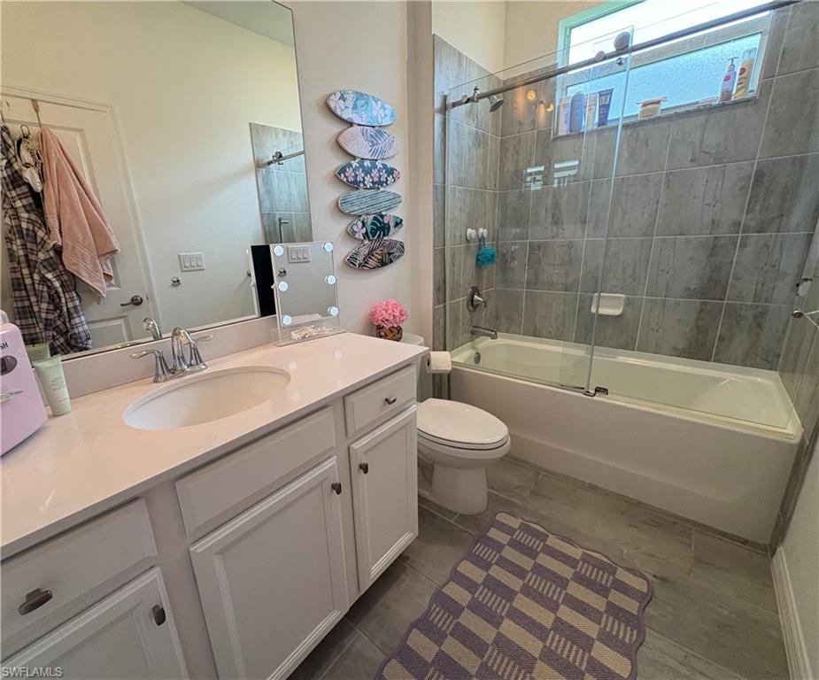 2458 Orchard St Property Photo 34