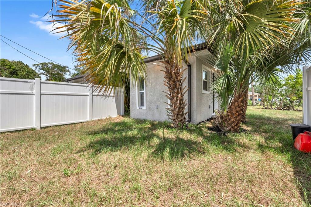 2566-2578 Jackson St W Property Photo 31