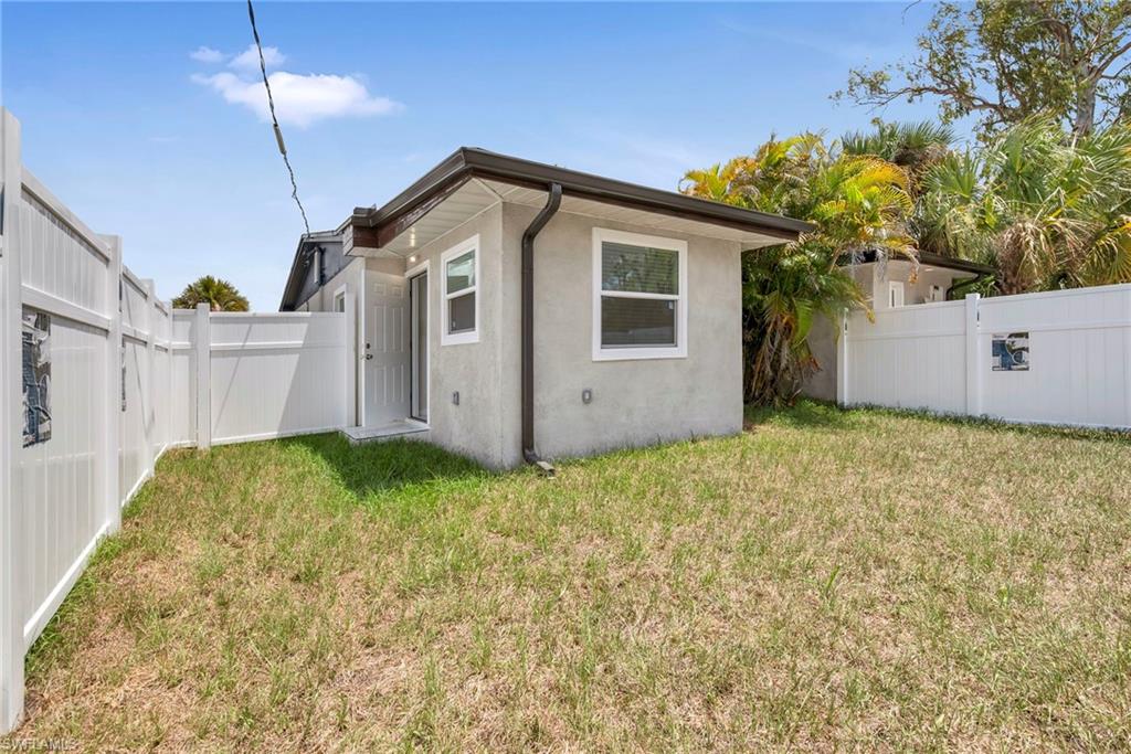 2566-2578 Jackson St W Property Photo 32