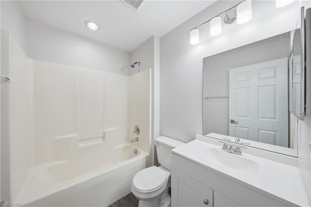 4621 25th St Sw Property Photo 23