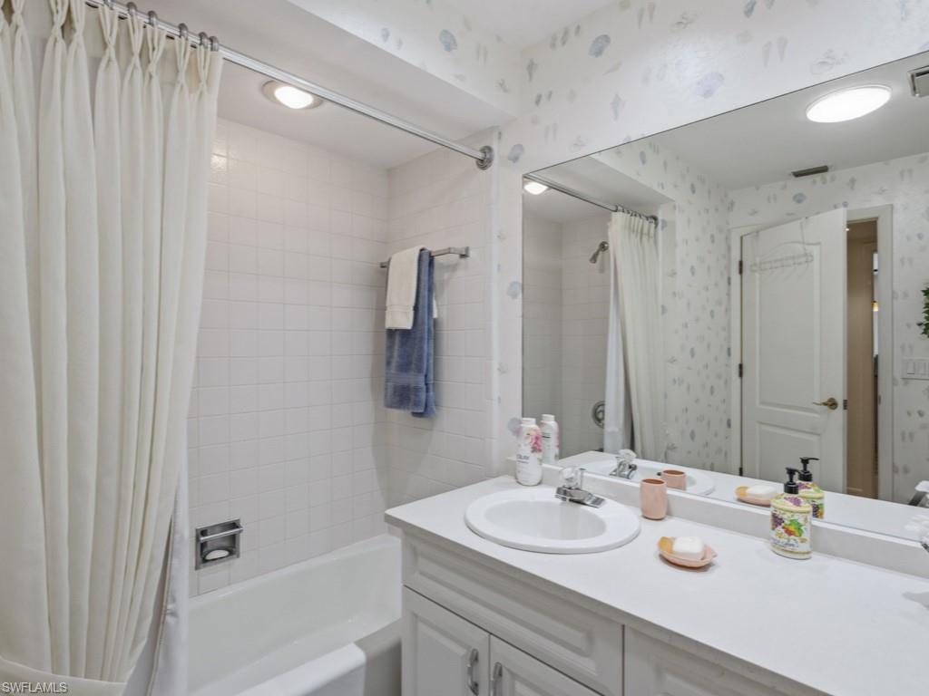 314 Torrey Pines Pt Property Photo 16