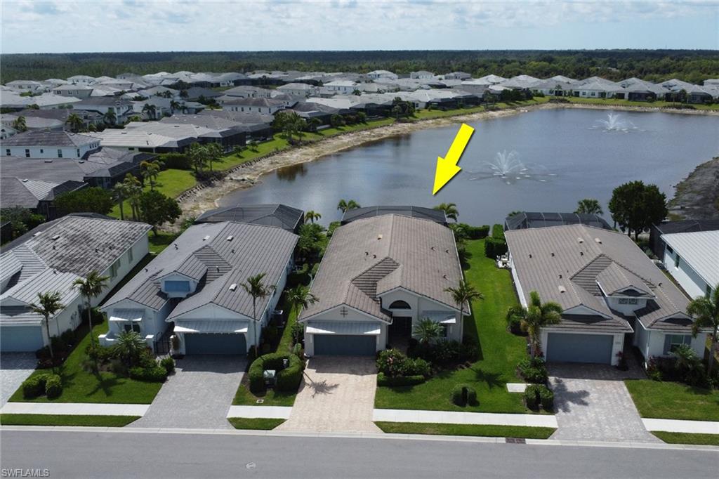 8924 Mustique Ln Property Photo 3