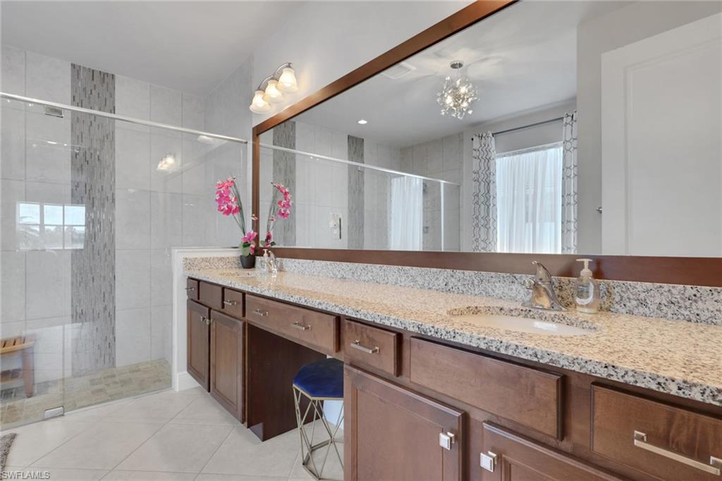 8924 Mustique Ln Property Photo 13