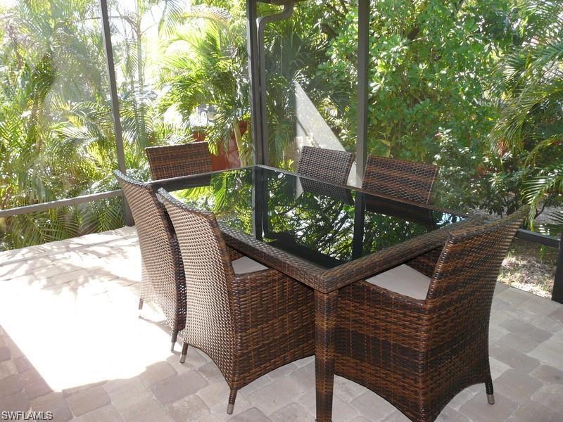 264 Castaways St Property Photo 18