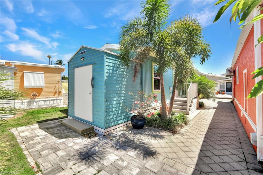 414 Papaya St 53 Property Photo 16