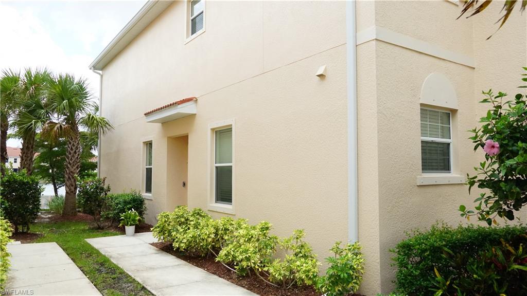 8884 Via Isola Ct Property Photo 2