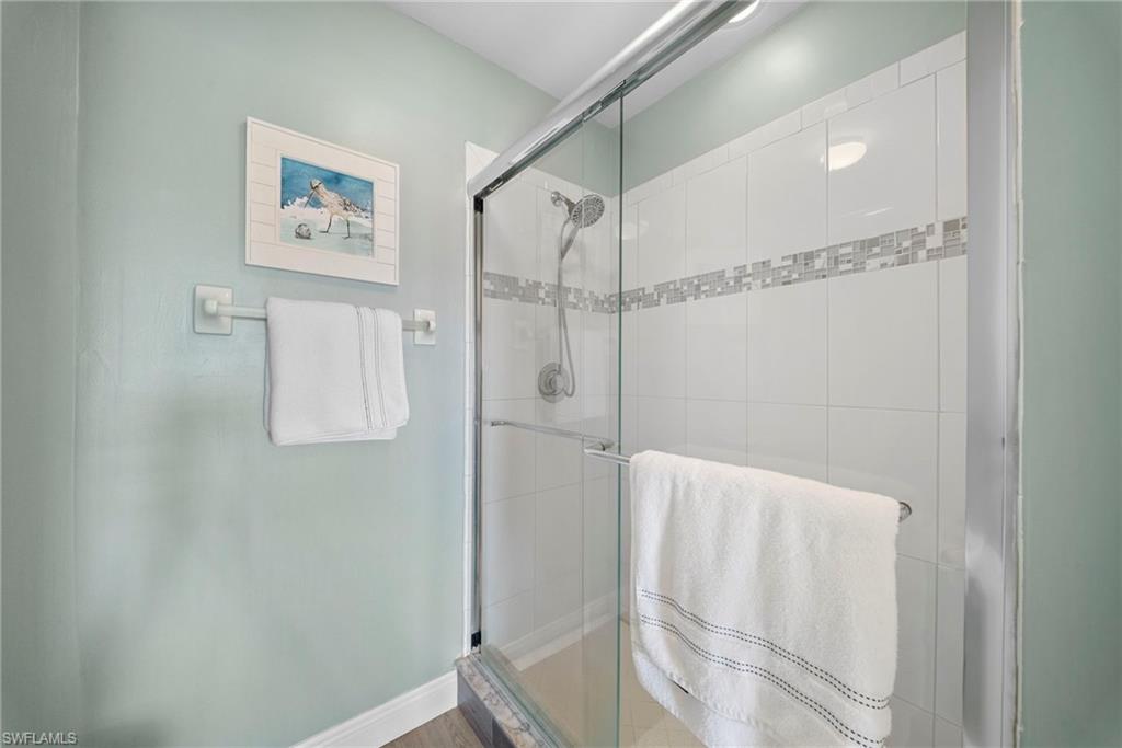565 Windsor Sq 202 Property Photo 19
