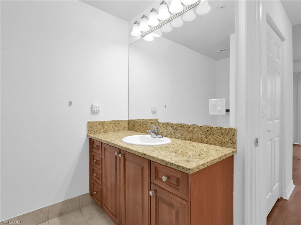 23501 Alamanda Dr 102 Property Photo 12