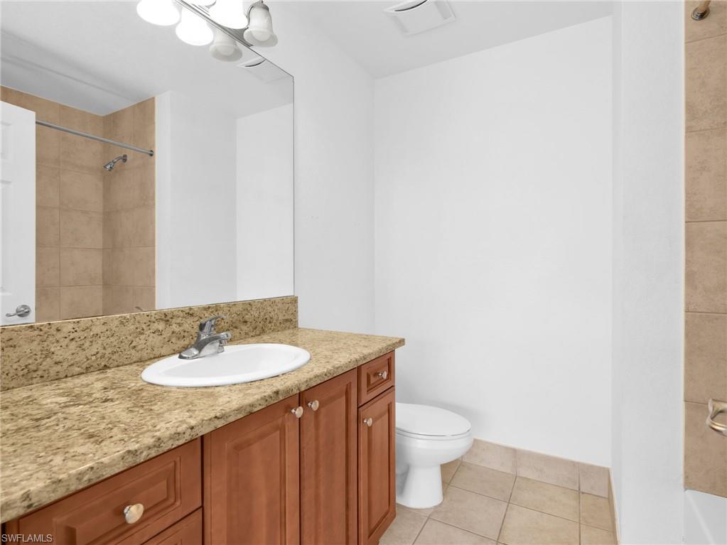 23501 Alamanda Dr 102 Property Photo 14