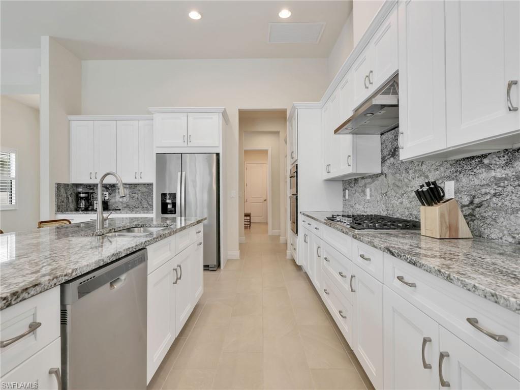 9288 Cayman Dr Property Photo 17