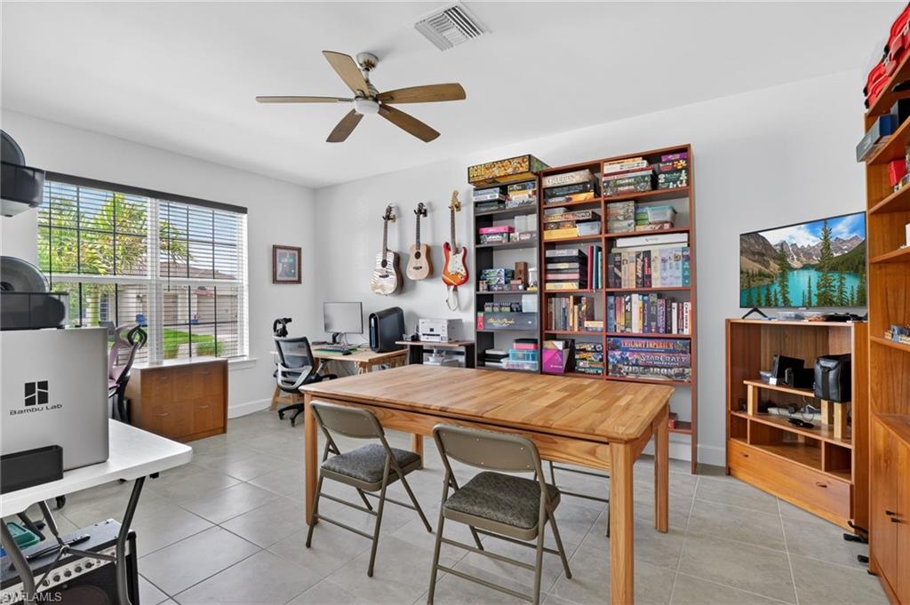 42581 Atlas Dr Property Photo 7