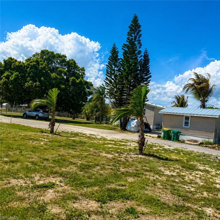 7850 Friendship Ln Property Photo 16