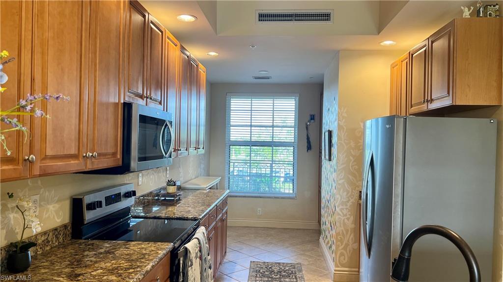 5068 Annunciation Cir 4203 Property Photo 9