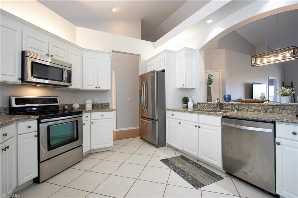 5705 Heron Ln 806 Property Photo 4