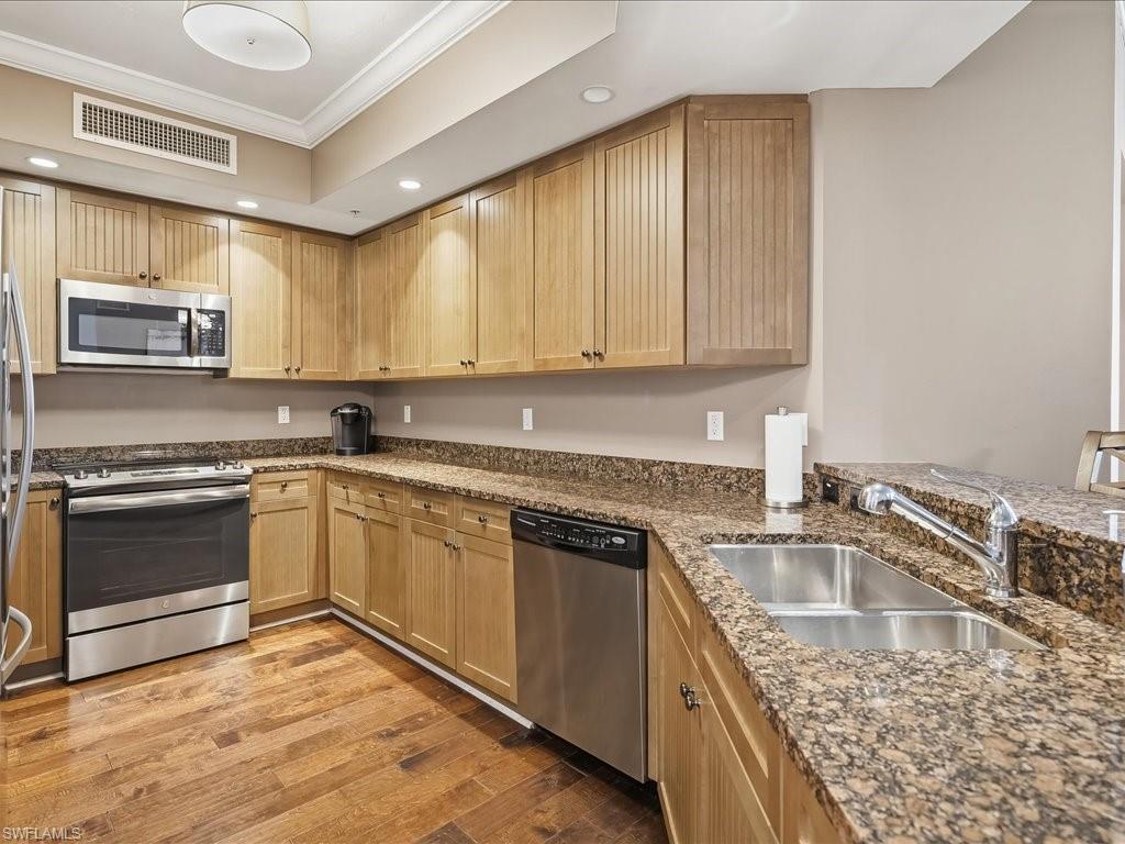 1065 Borghese Ln 2005 Property Photo 10