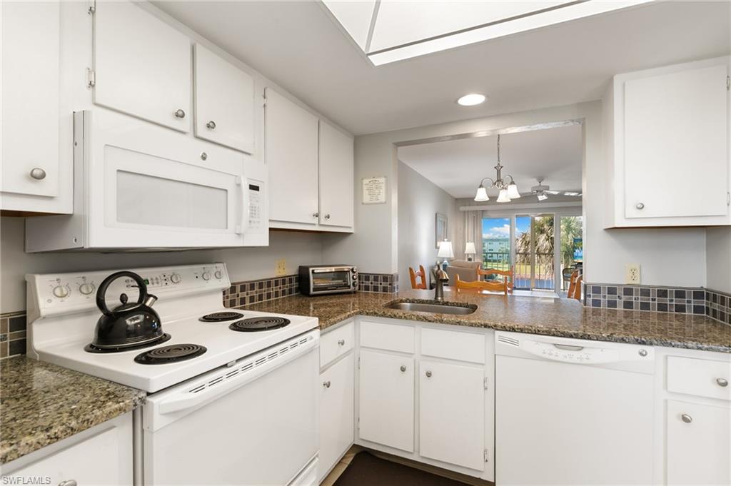 1024 Manatee Rd C303 Property Photo 11