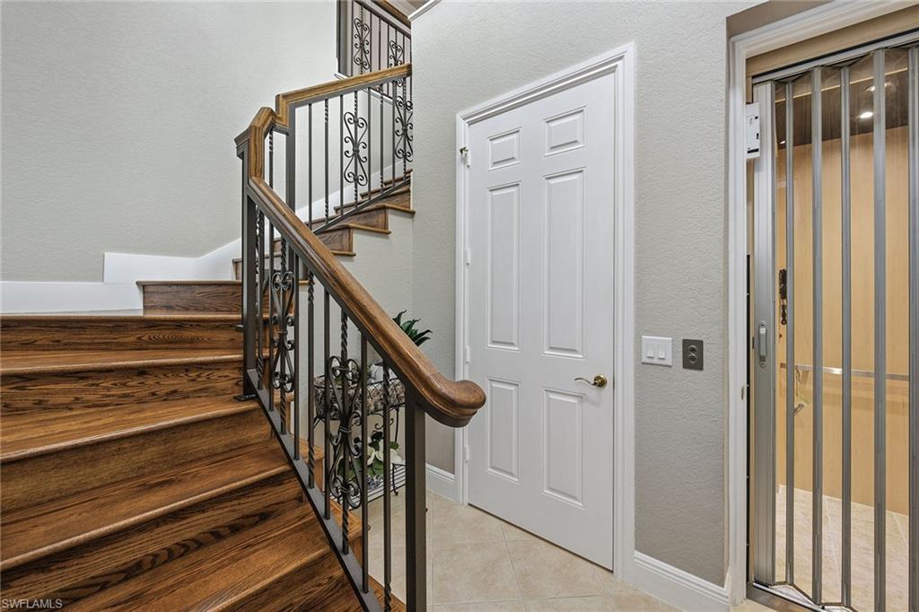 9219 Corfu Ct 201 Property Photo 4