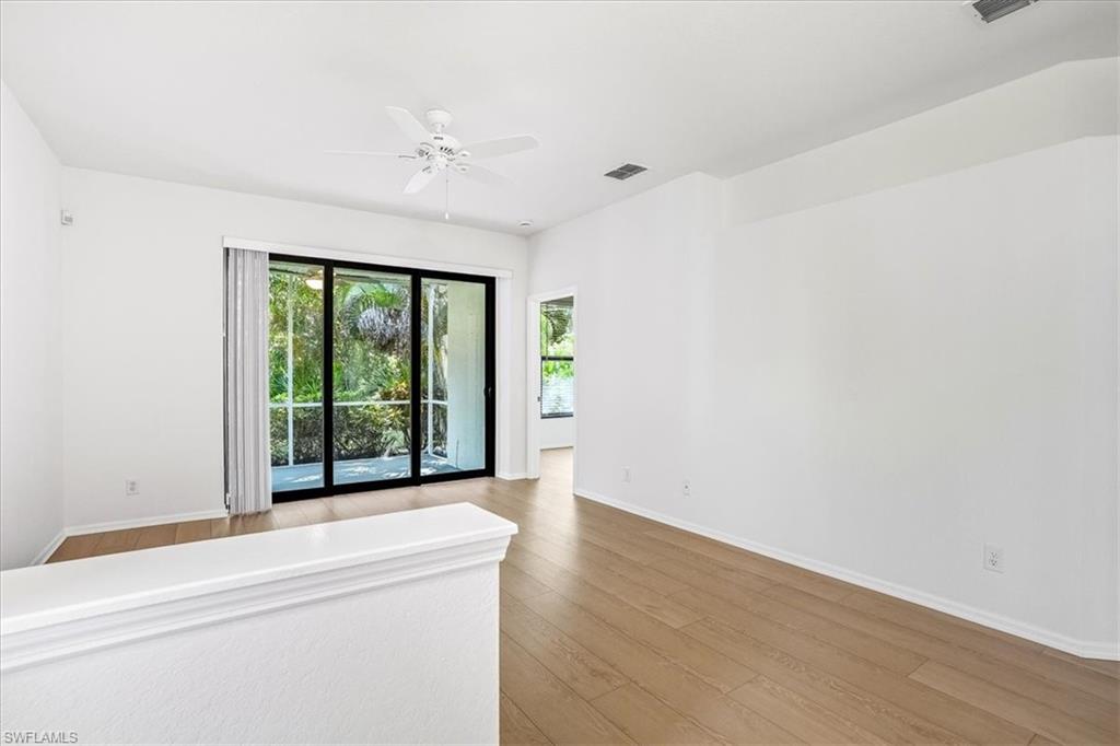 7550 Meadow Lakes Dr 4701 Property Photo 6