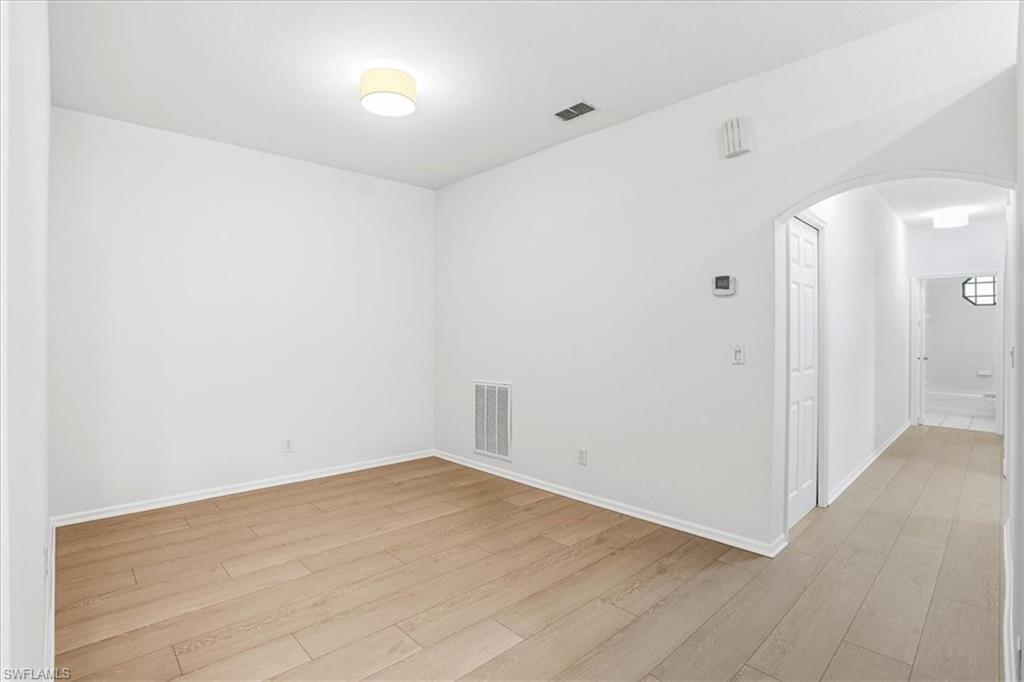 7550 Meadow Lakes Dr 4701 Property Photo 13
