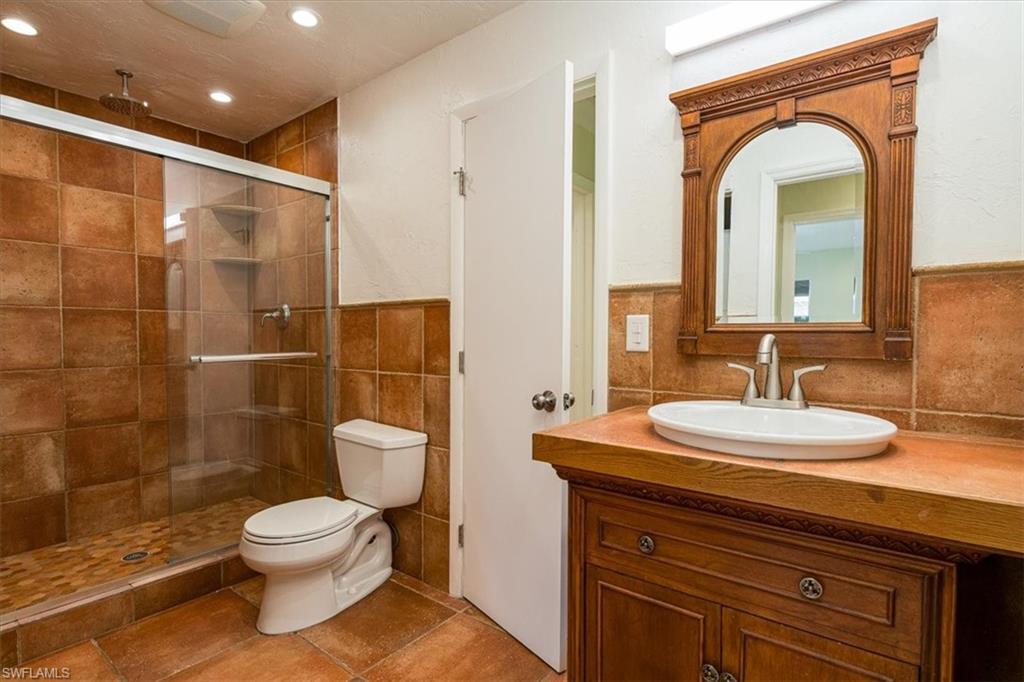 1025 Pine Isle Ln 1025 Property Photo 12