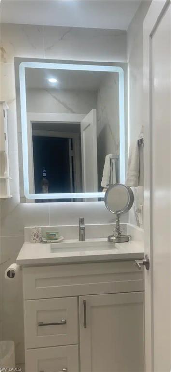 200 Turtle Lake Ct 309 Property Photo 6