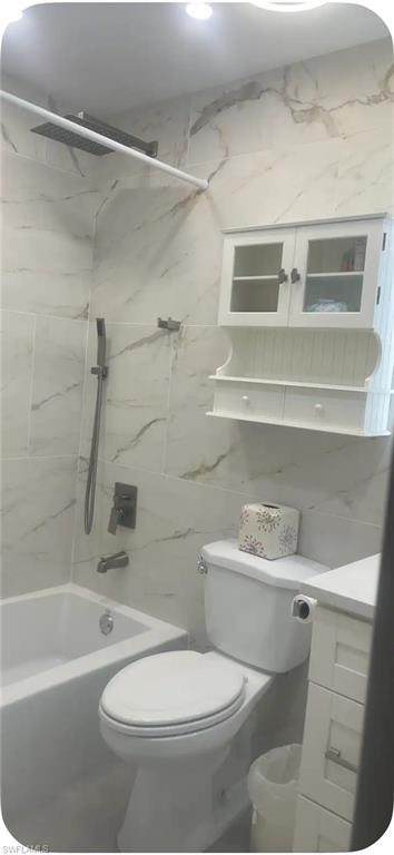 200 Turtle Lake Ct 309 Property Photo 8