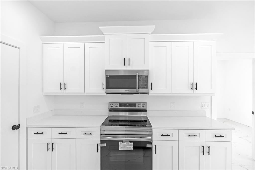 1905 Charles Ave N Property Photo 16