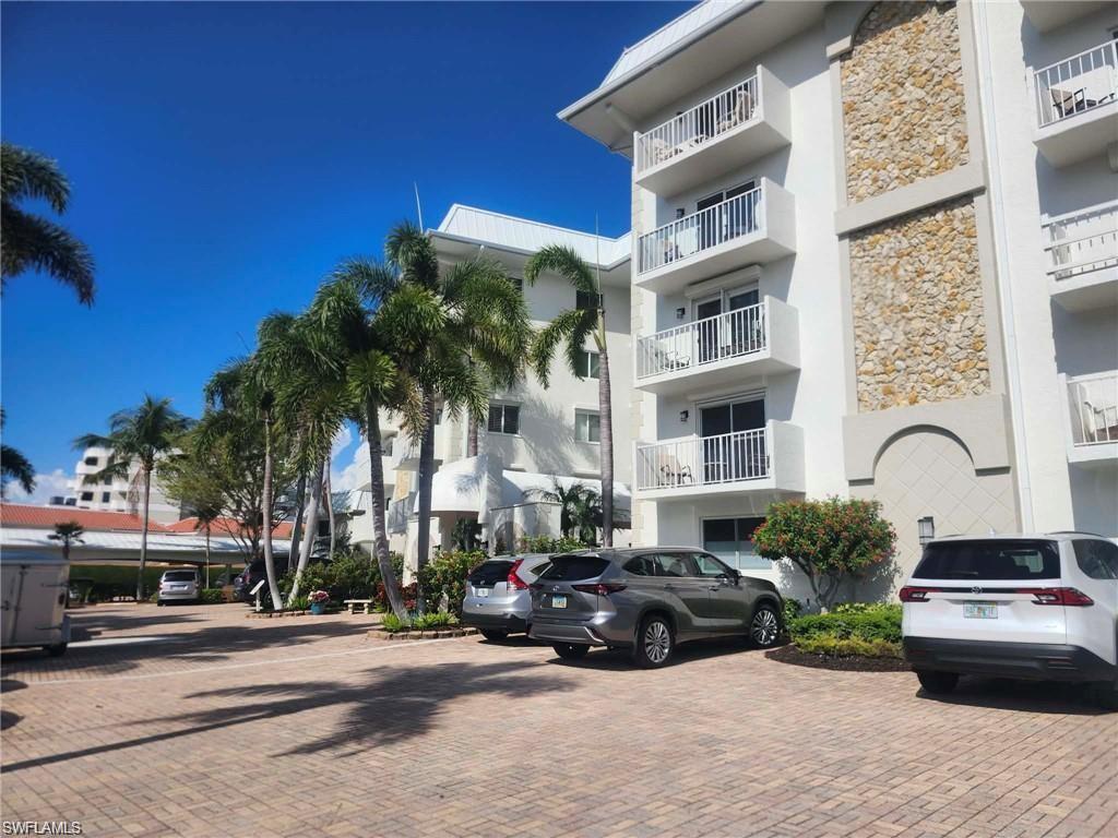 3000 Gulf Shore BLVD N 113 Property Photo 1