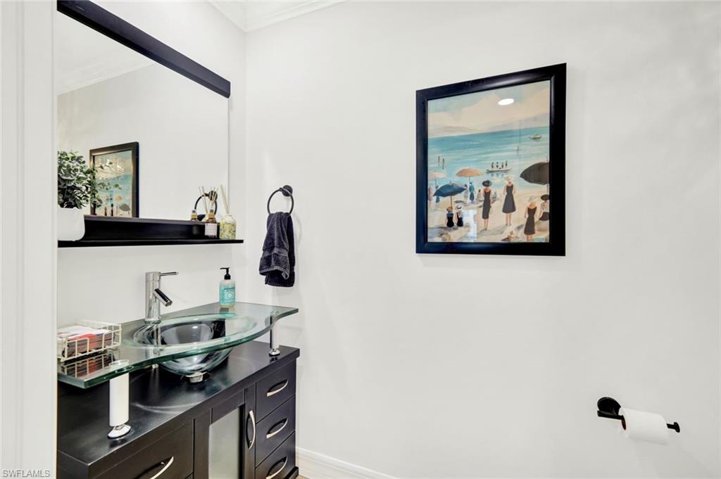 295 Grande Way 306 Property Photo 9