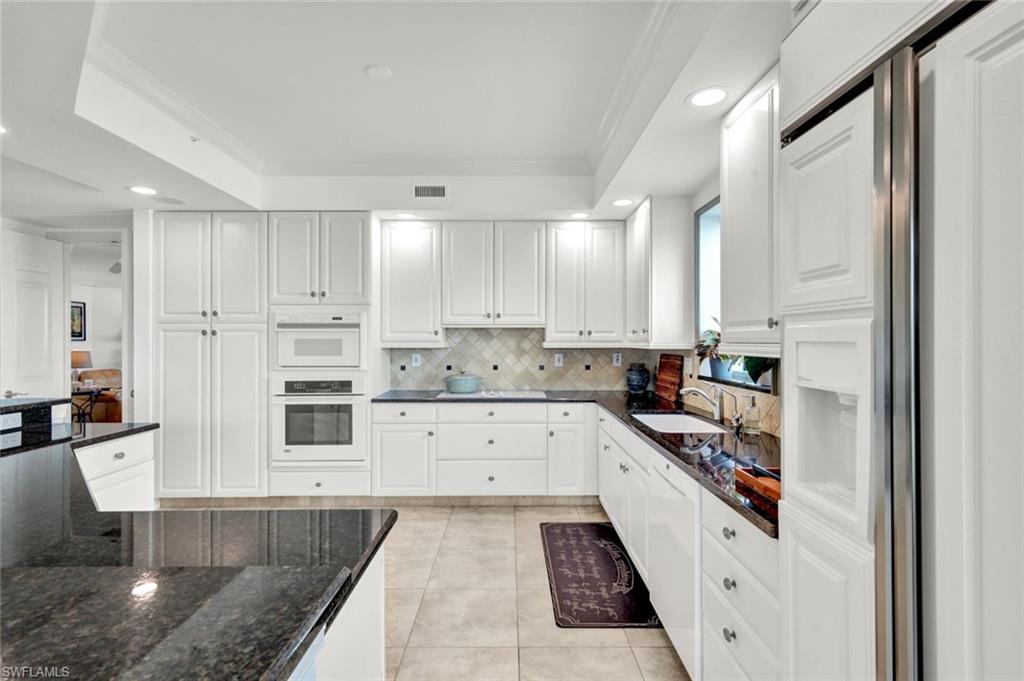 295 Grande Way 306 Property Photo 13