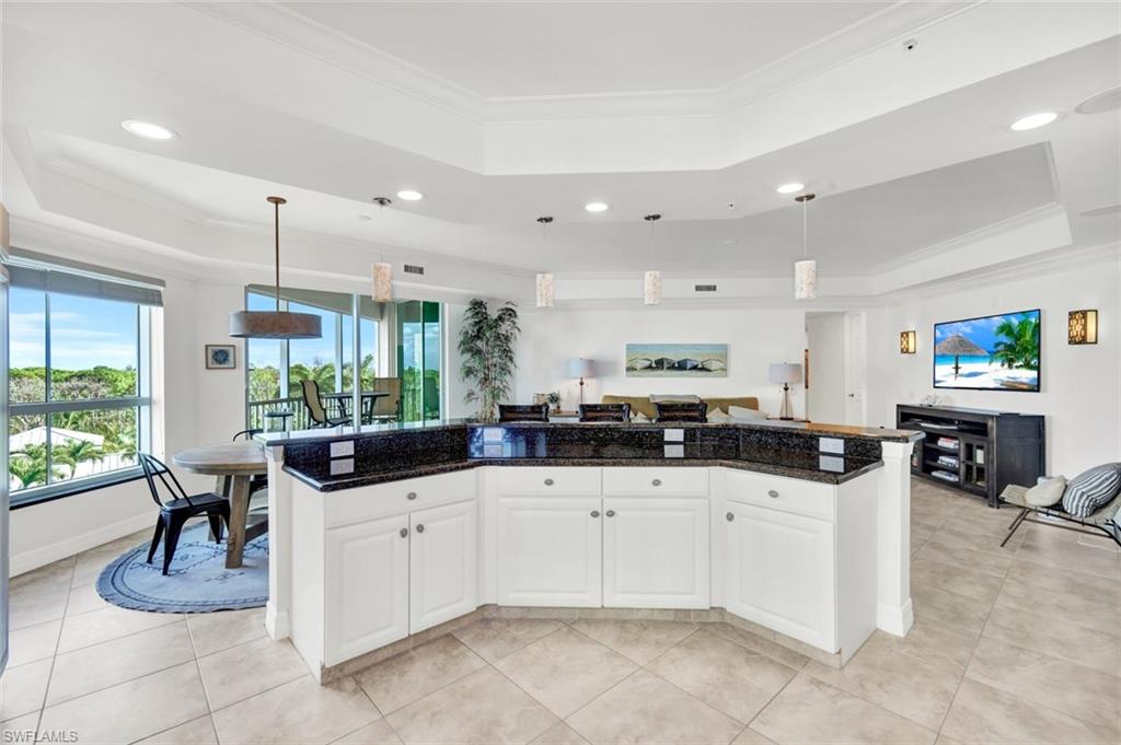 295 Grande Way 306 Property Photo 14