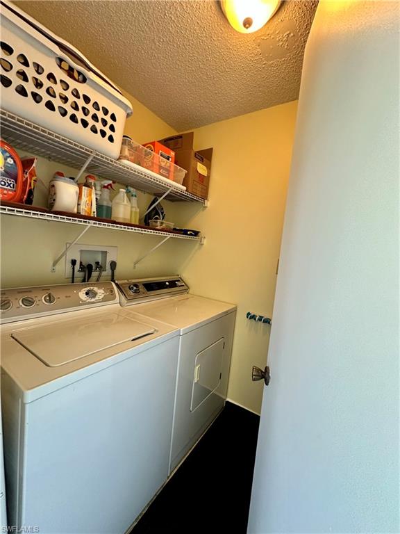 555 Park Shore Dr B205 Property Photo 28
