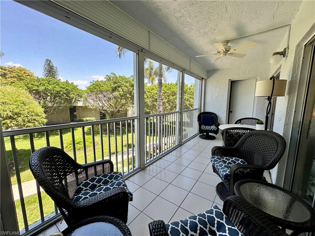 555 Park Shore Dr B205 Property Photo 30