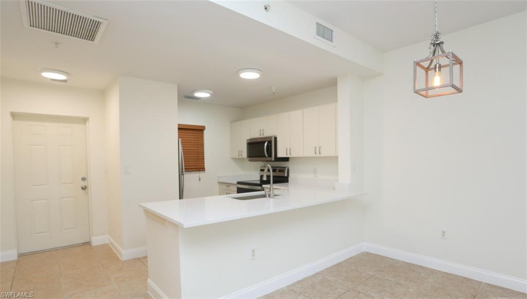 4455 Botanical Place Cir 5-104 Property Photo 6