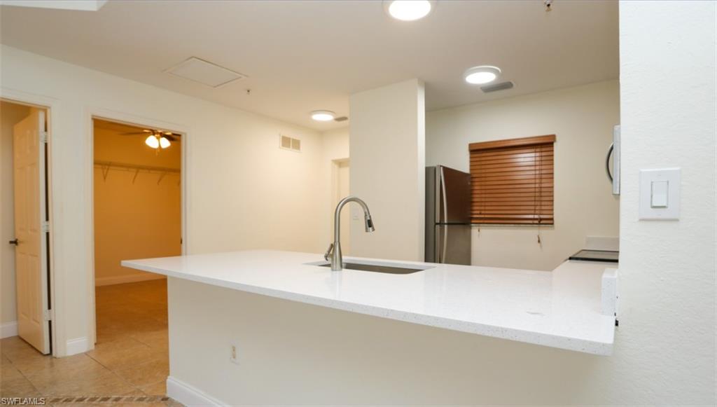 4455 Botanical Place Cir 5-104 Property Photo 9