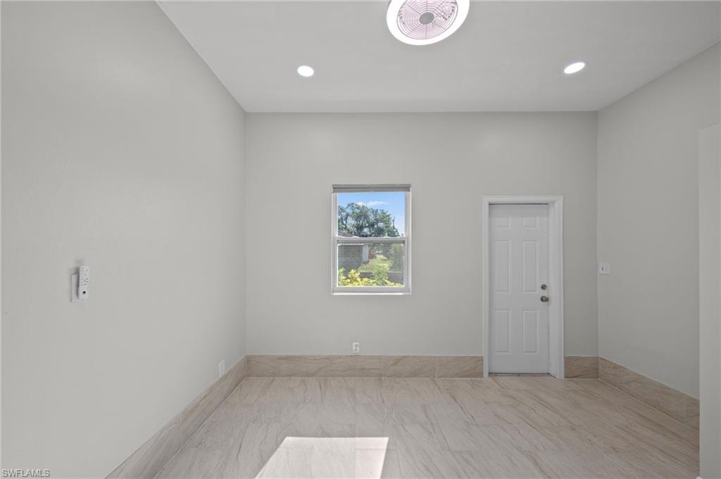 7195 Reymoor Dr Property Photo 10