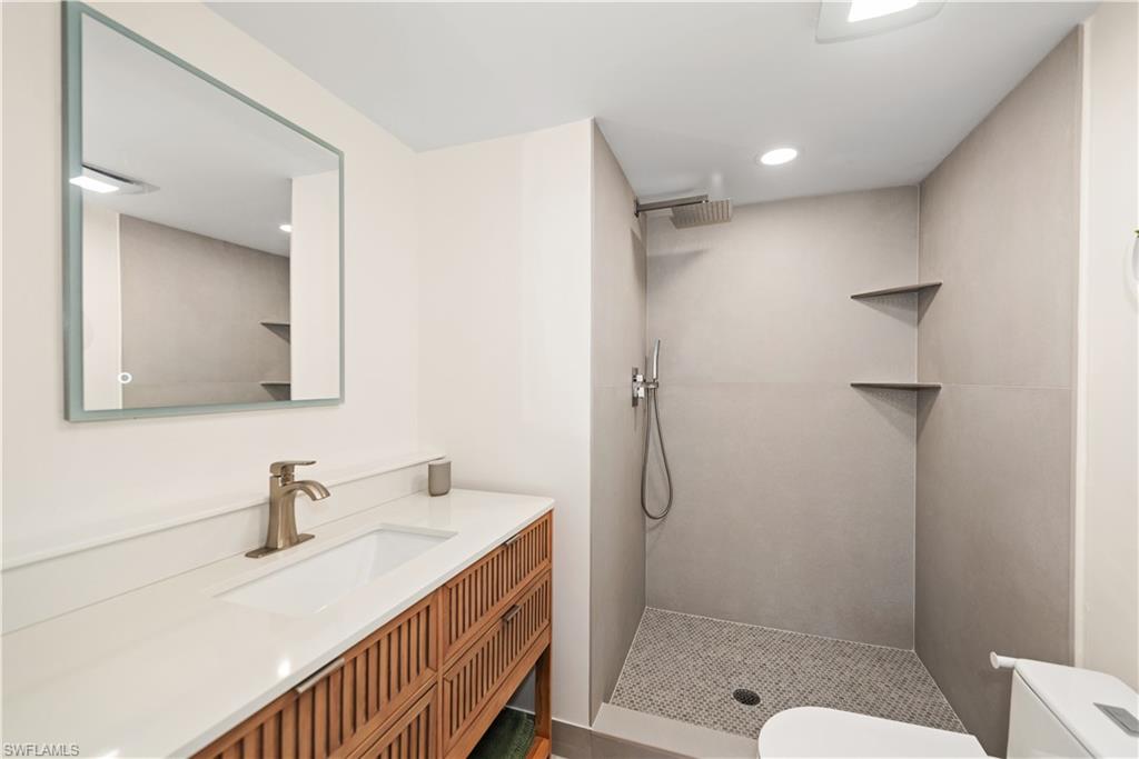 501 Forest Lakes Blvd 111 Property Photo 15