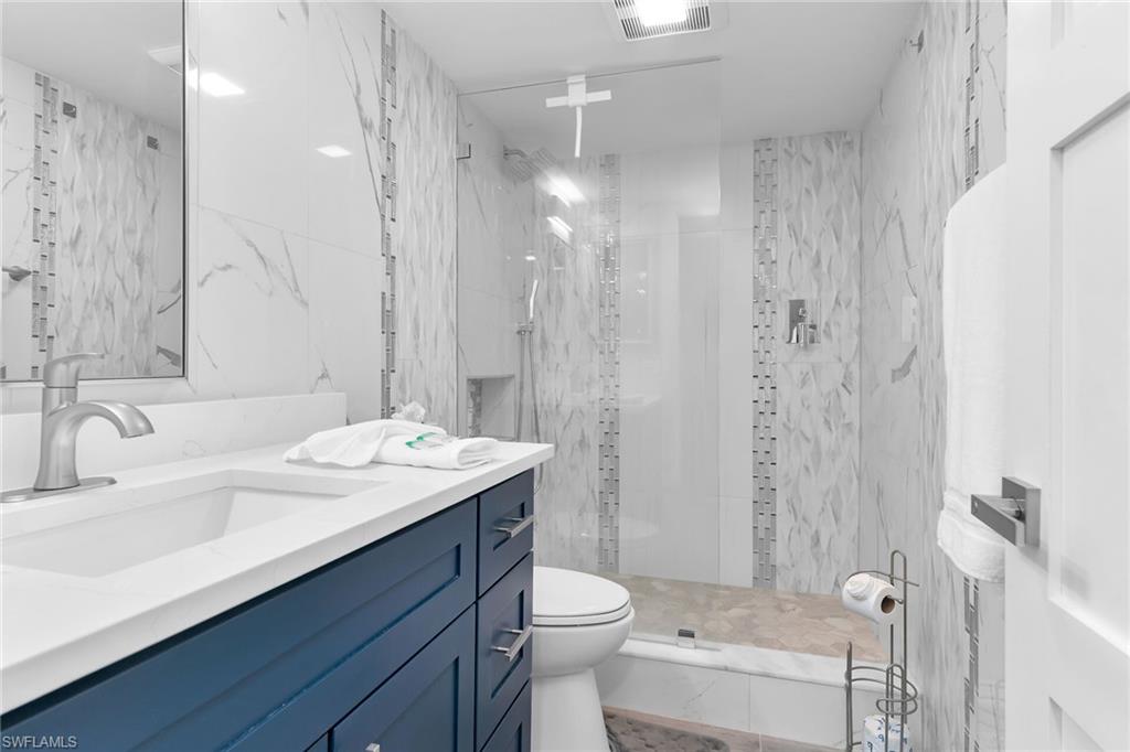 591 Seaview Ct A402 Property Photo 21