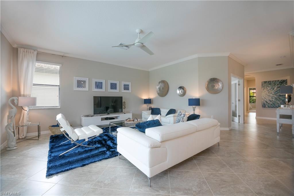 1555 Marton Ct Property Photo 3