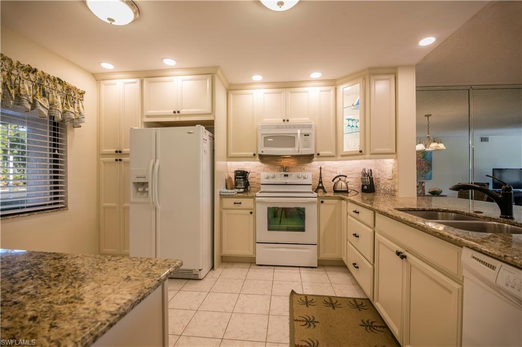 5741 Deauville Cir F108 Property Photo 5