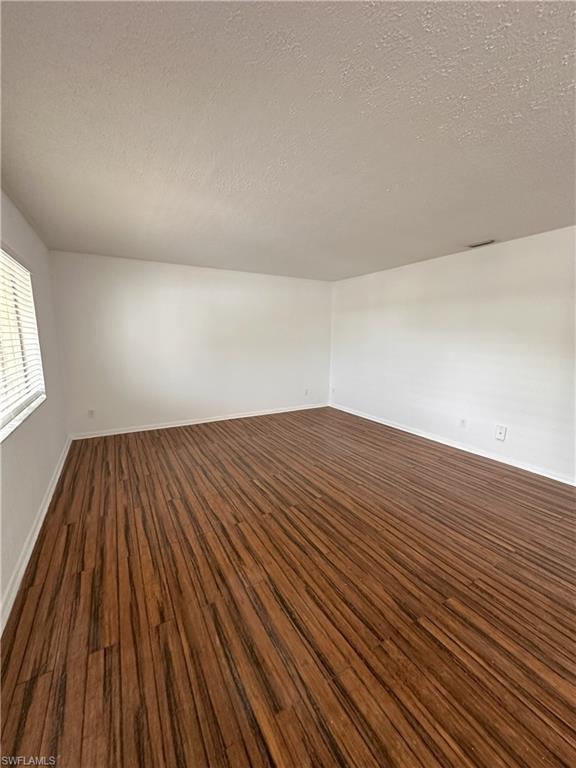 4629 Bayshore Dr J7 Property Photo 5