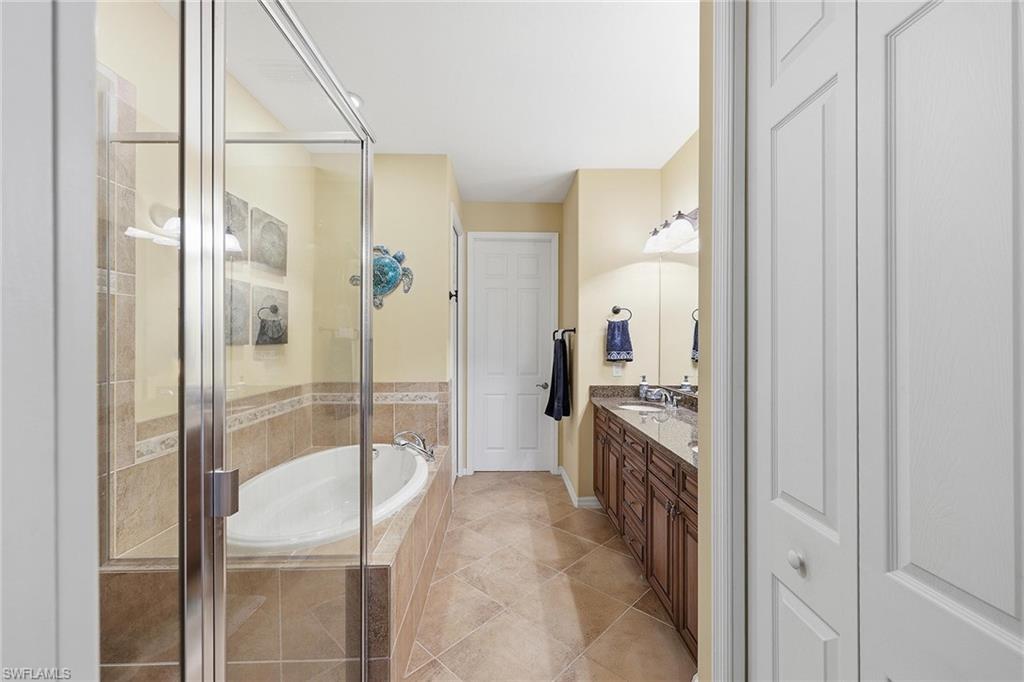 8986 Cambria Cir 2204 Property Photo 14