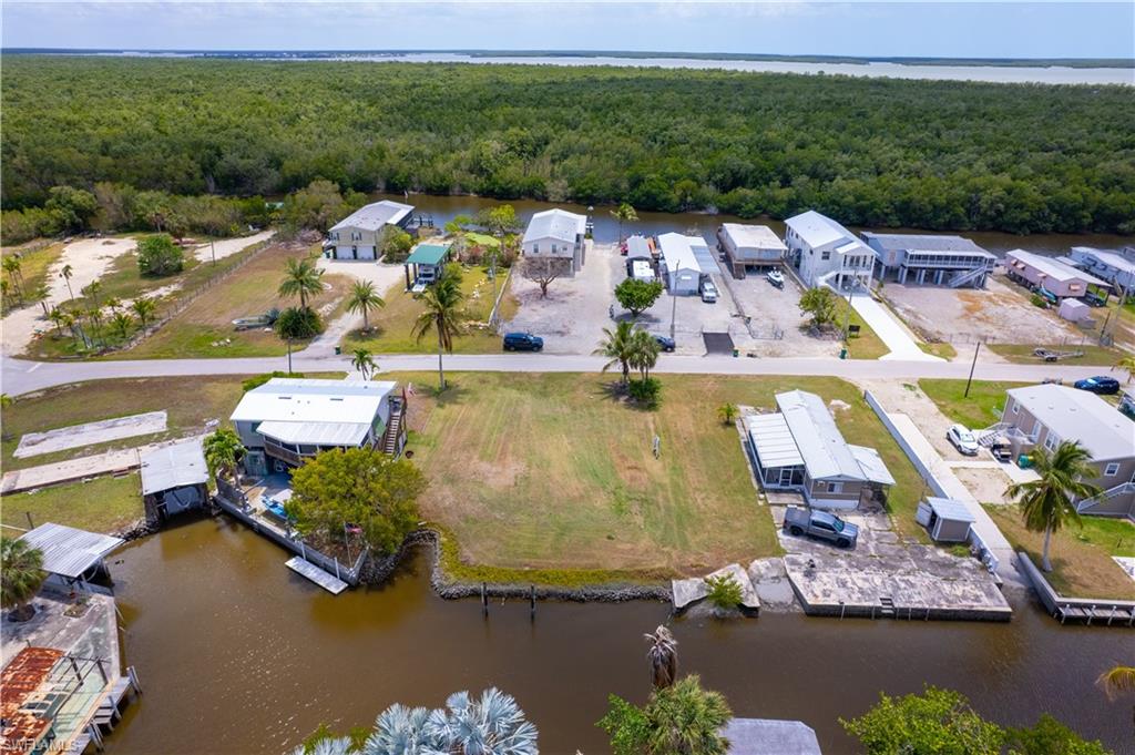 88 Flamingo Dr Property Photo 3