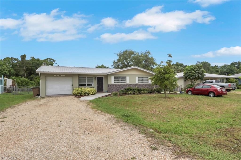 12207 De Moya Dr Property Photo 2