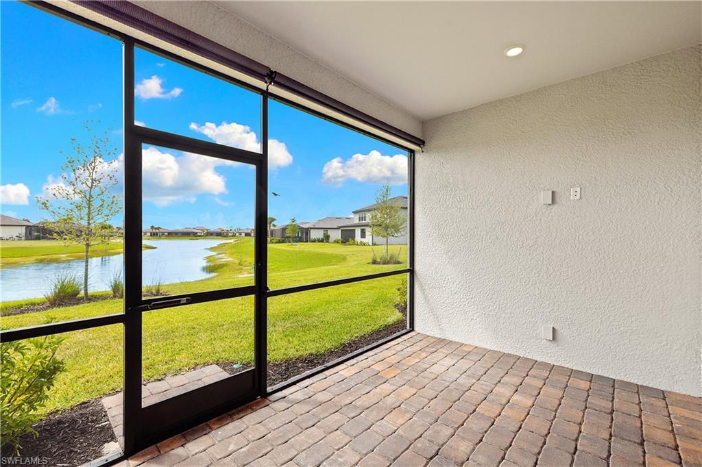 20593 Pebble Glen Dr Property Photo 3