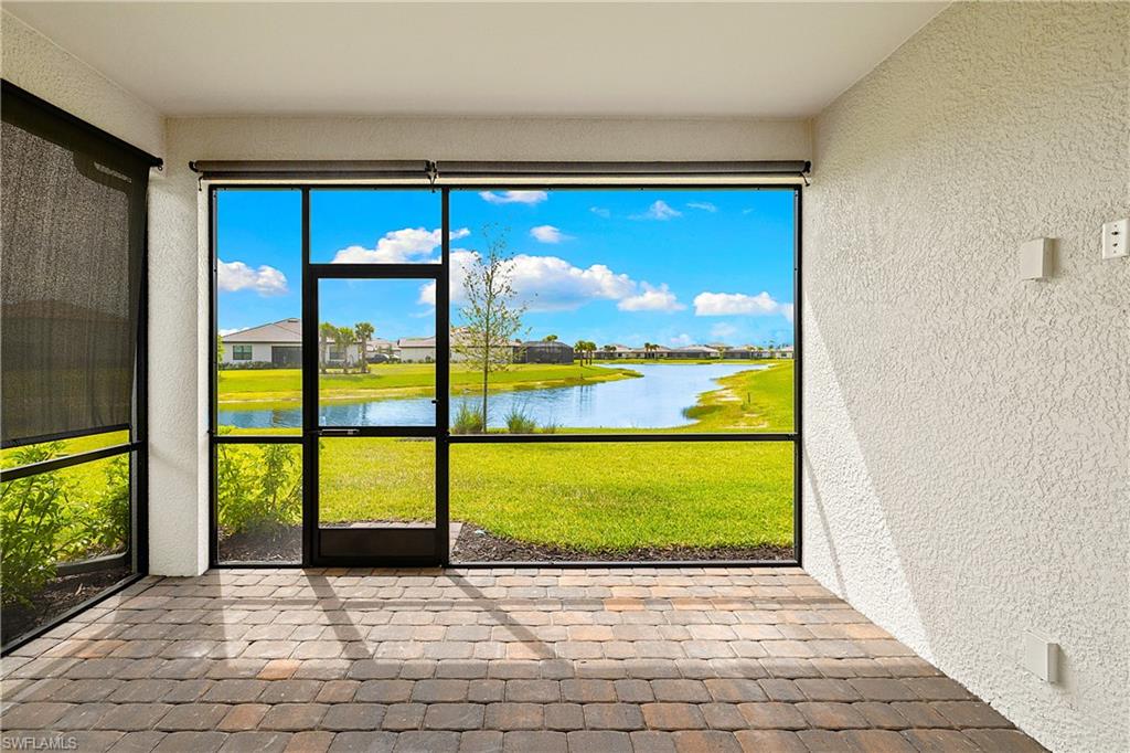20593 Pebble Glen Dr Property Photo 4