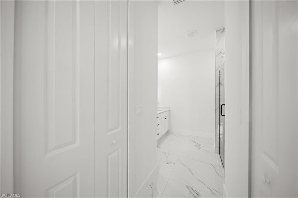 1033 Plymouth St E Property Photo 21