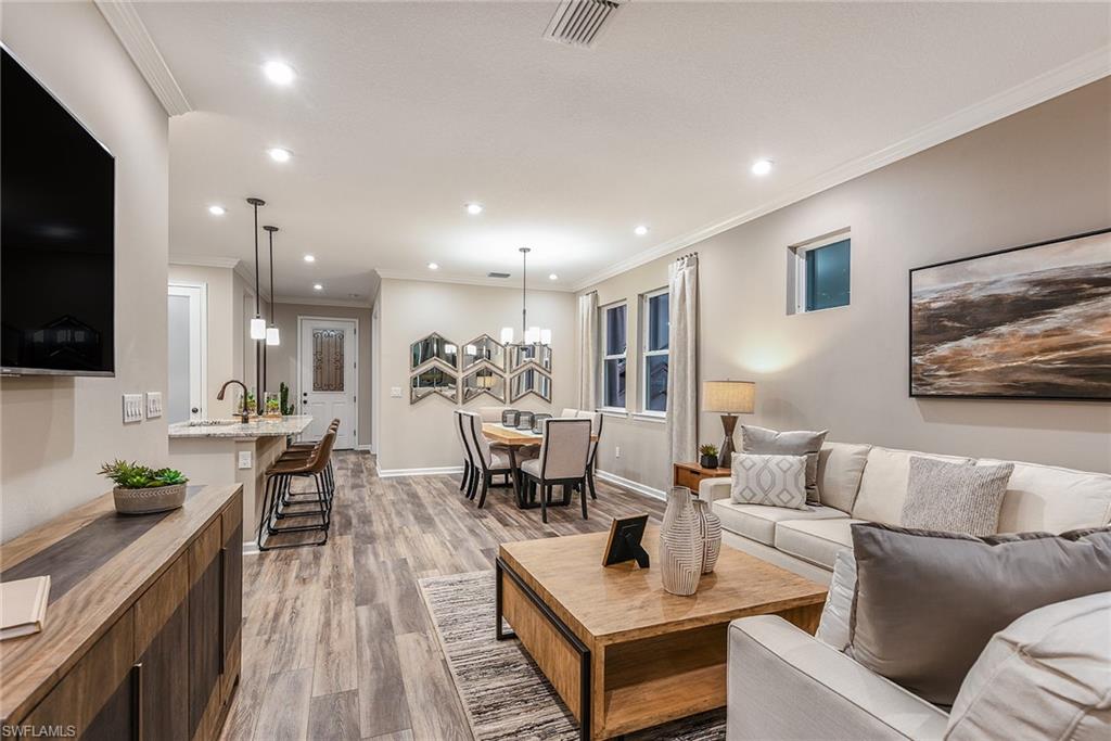 6729 Good Life St Property Photo 6