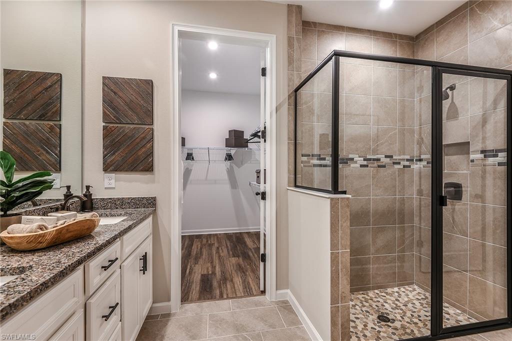 6729 Good Life St Property Photo 13